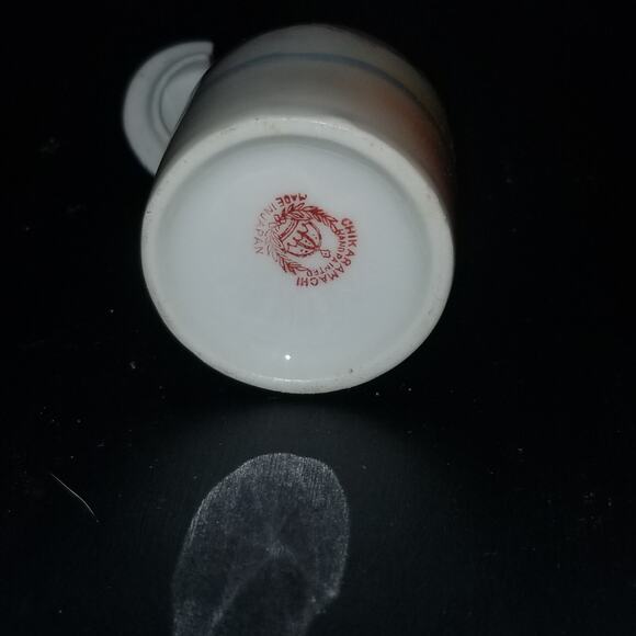 lustreware salt pepper and mustard set - Picture 9 of 10